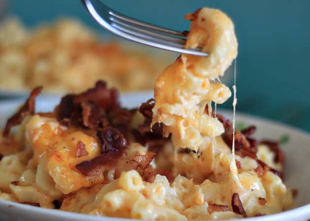 Bacon Mac’n Cheese - Best Bacon Recipes for Mother's Day - Bacon Freak Blog